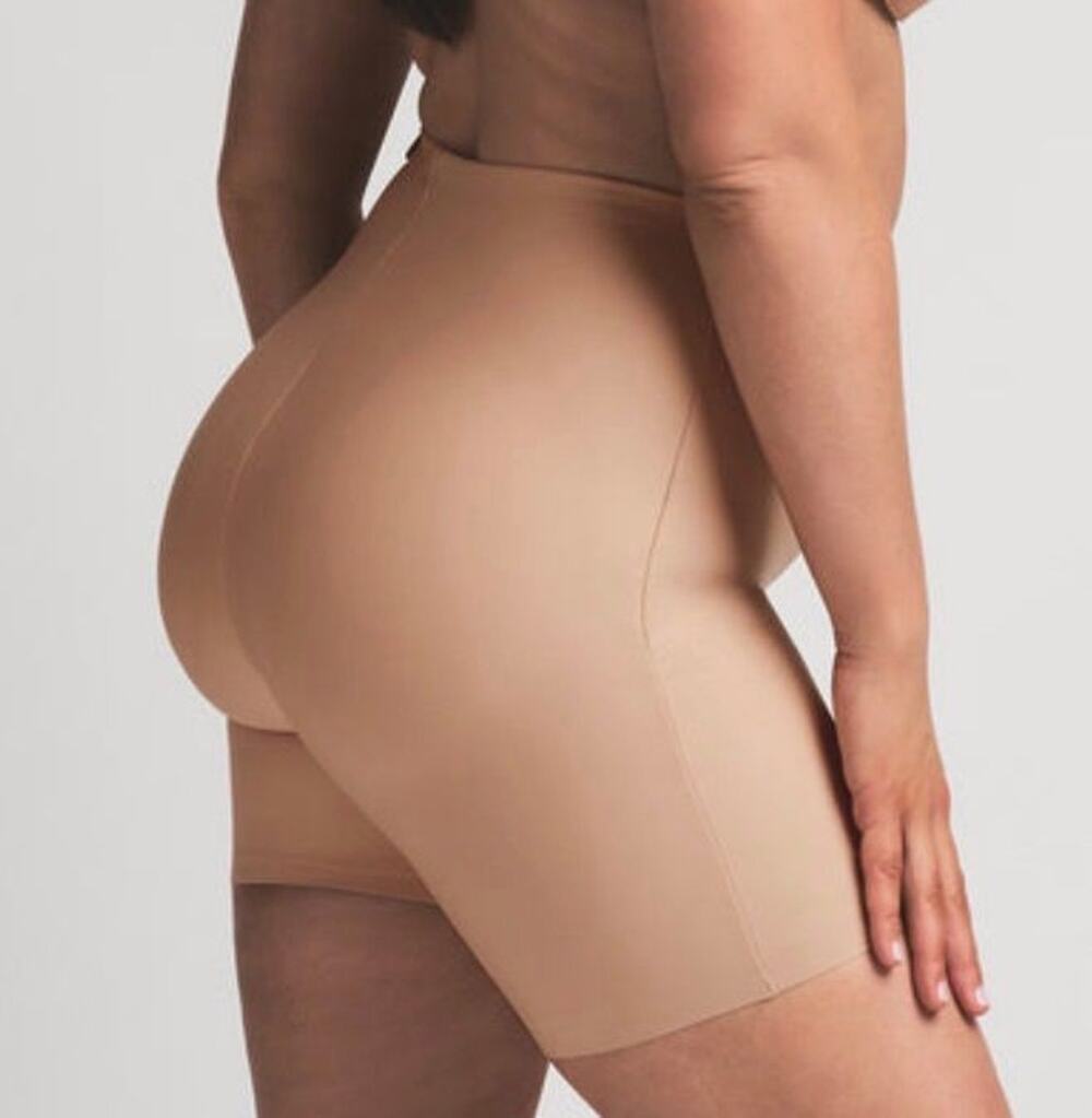 NWT SKIMS Body Butt Enhancing Padded Shorts